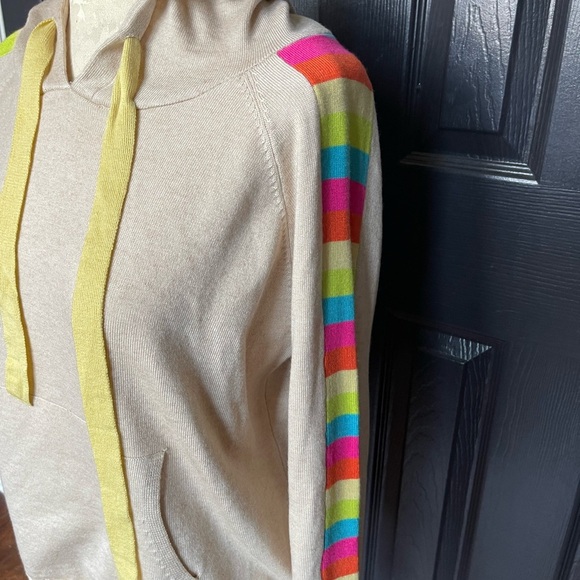 Fate Oatmeal Color Block Sleeve Detail Hoodie Sweater - Picture 4 of 9